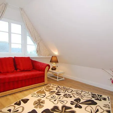 Aurora, Dirksstr 12 B Feriehus Sylt